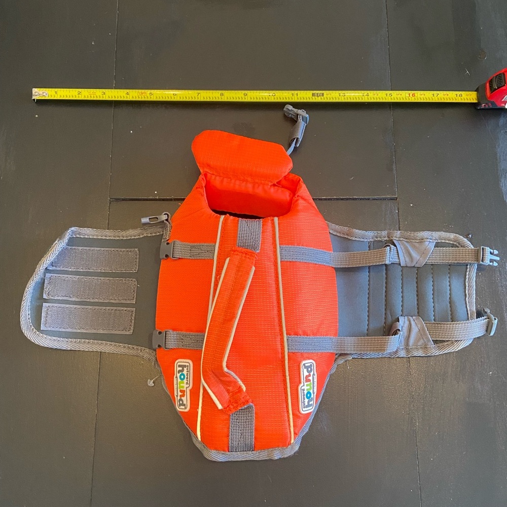 Pet XS floating life jacket